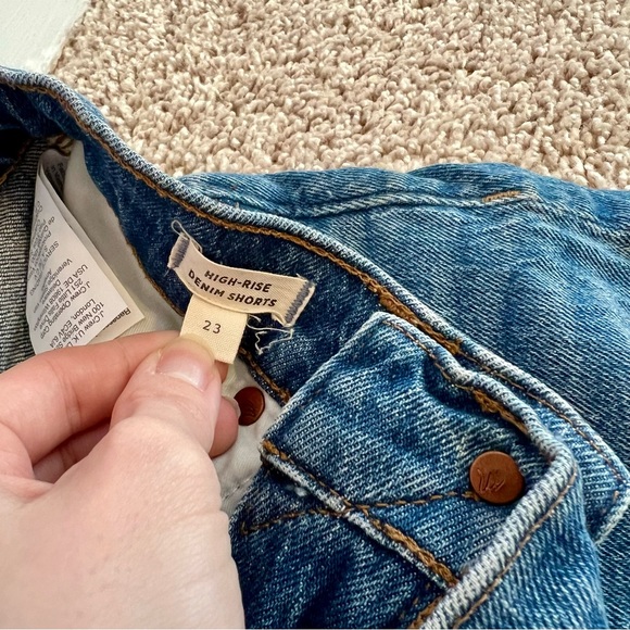 Madewell High Waisted Denim Shorts - Picture 2 of 4